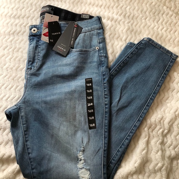 Torrid Bombshell Skinny Jean Premium Light Wash - Picture 11 of 11